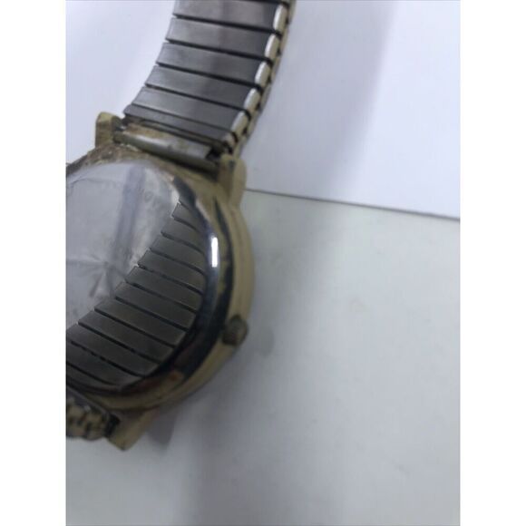 Isaac Mizrahi Watch Women 38mm Leopard Print Stretch Band. Needs Battery - Picture 14 of 14